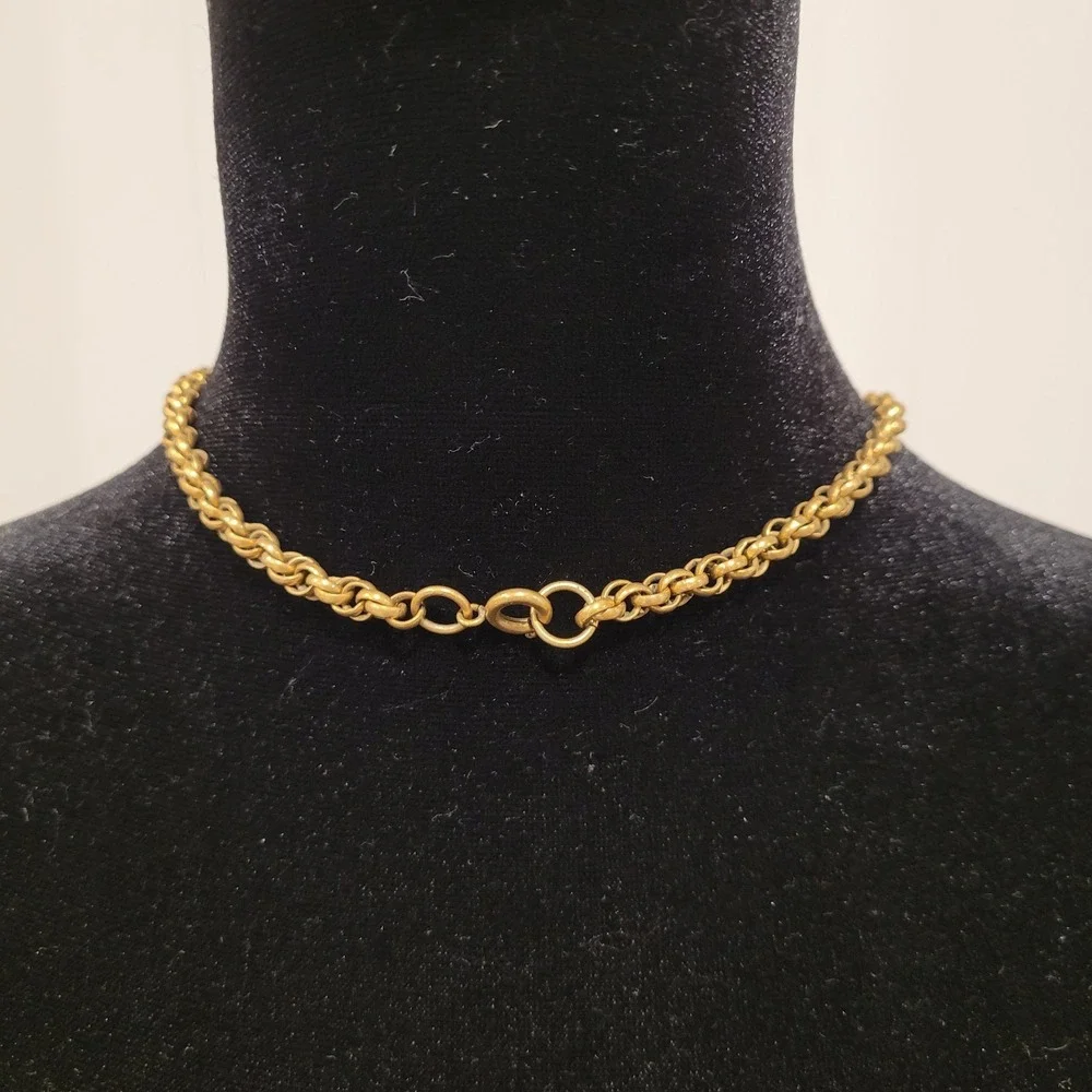 Rare‎ Vintage Coro Gold-Tone Crest Medallion Necklace Rope Chain Statement Piece